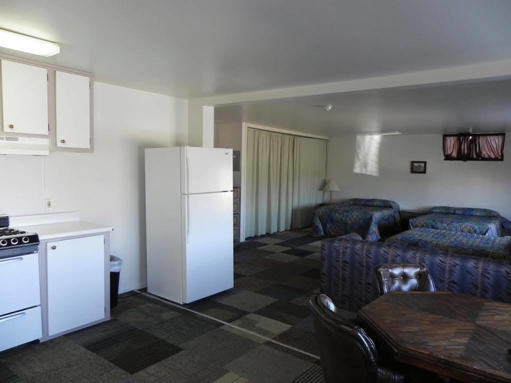 Crimson Hills Motel Parowan Kültér fotó